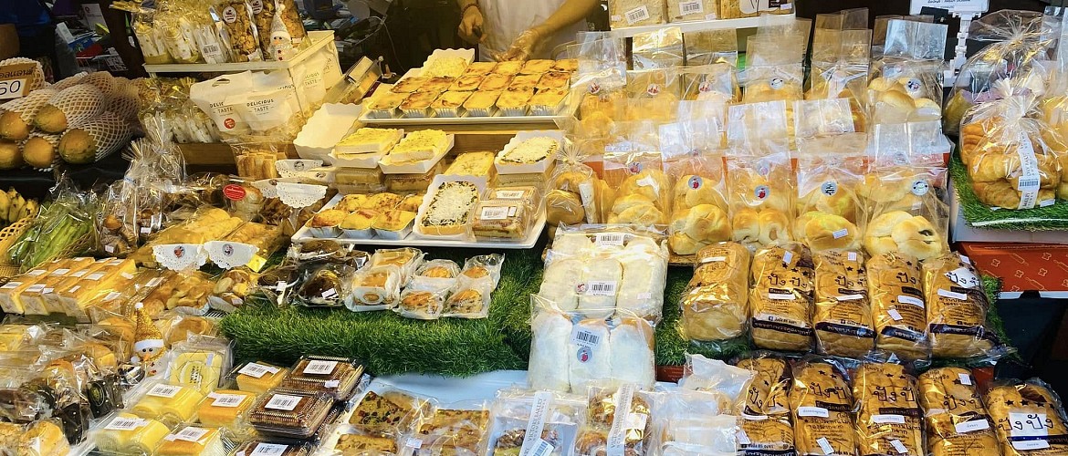 Local Market (Muang Thai Pattara Market)