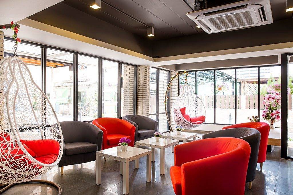 https://www.ratchadapointhotel.com/images/24.jpg